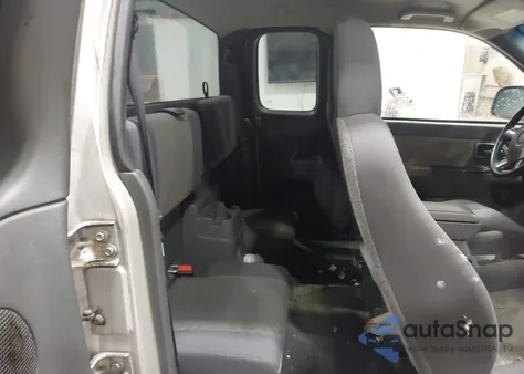 2005 GMC Canyon Sle from USA, damaged, VIN 1GTCS196858123736